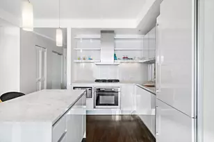 77 Hudson St, Jersey City, NJ 07302 - Photo 3