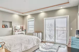 299 Columbia Ave, Jersey City, NJ 07307 - Photo 19