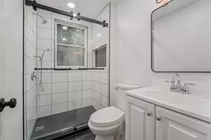 9 Howard Pl, Jersey City, NJ 07306 - Photo 19