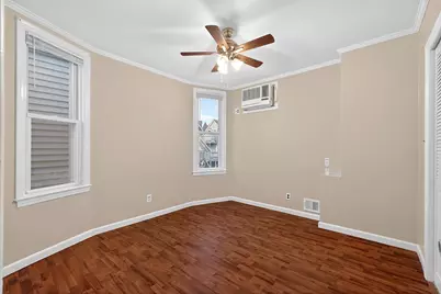39 Willow St, Bayonne, NJ 07002 - Photo 17