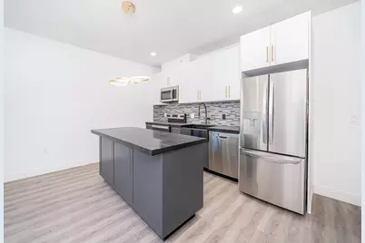 211 Baldwin Ave #403, Jersey City, NJ 07306 - Photo 3