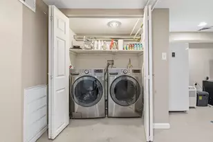 100 Charles St, Jersey City, NJ 07307 - Photo 43