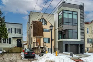 121 20th St, Union City, NJ 07087 - Photo 3