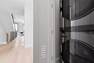 34 Gardner Ave, Jersey City, NJ 07304 - Photo 19