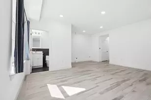 131 Zabriskie St, Jersey City, NJ 07307 - Photo 21