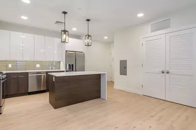 3510 Bergenline Ave #201, Union City, NJ 07087 - Photo 1