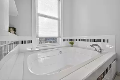 100 Charles St, Jersey City, NJ 07307 - Photo 39