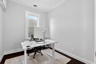 100 Charles St, Jersey City, NJ 07307 - Photo 31