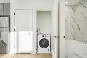 1 Mallory Ave, Jersey City, NJ 07305 - Photo 21