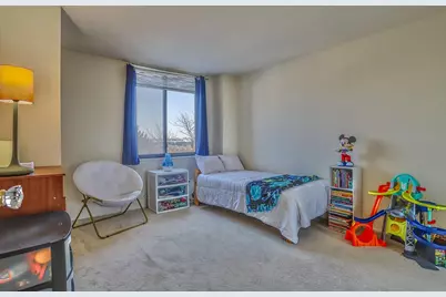 525 Harmon Cove Tower #525, Secaucus, NJ 07094 - Photo 19