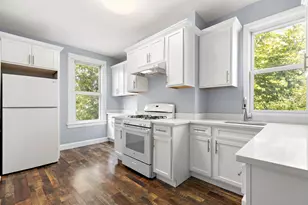 11 Hudson Pl, Weehawken, NJ 07086 - Photo 3