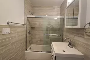 100 Griffith St, Jersey City, NJ 07307 - Photo 17