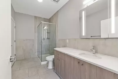 662 Avenue C #304, Bayonne, NJ 07002 - Photo 13