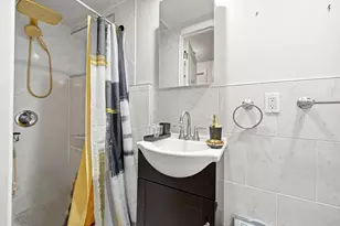 180 McAdoo Ave, Jersey City, NJ 07305 - Photo 15