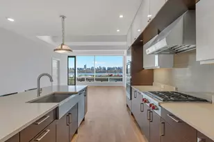 9 Somerset Ln, Edgewater, NJ 07020 - Photo 1