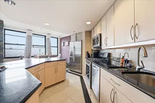 7004 Blvd E, Guttenberg, NJ 07093 - Photo 7