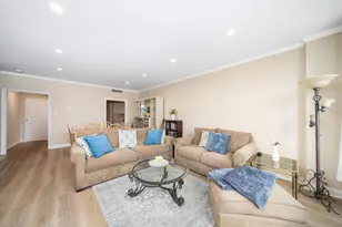 201 Shearwater Ct W, Jersey City, NJ 07305 - Photo 3