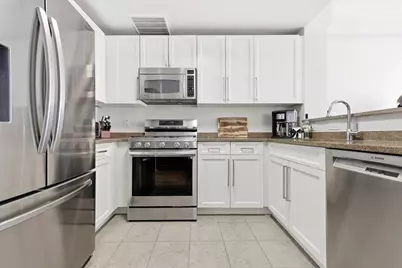 15 Freedom Way #412, Jersey City, NJ 07305 - Photo 9