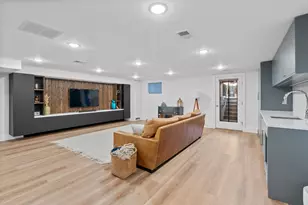 10 Bright St, Jersey City, NJ 07302 - Photo 35