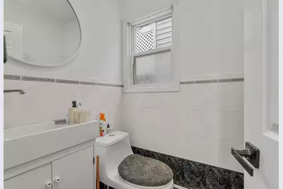 515 44th St #Rear House, Union City, NJ 07087 - Photo 7