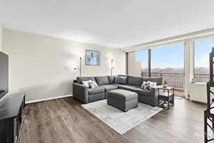 1 Horizon Rd, Fort Lee, NJ 07024 - Photo 3