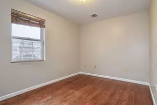 135 38th St, Union City, NJ 07087 - Photo 5