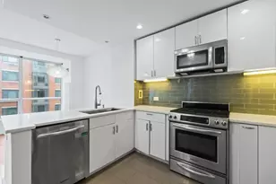 1 Shore Ln, Jersey City, NJ 07302 - Photo 7