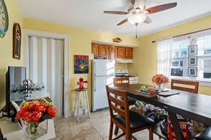 1041 Stonewall Ln, Secaucus, NJ 07094 - Photo 3