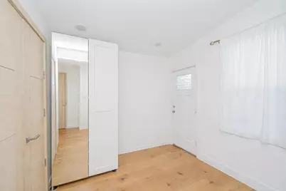 9 Myrtle Ave, Jersey City, NJ 07305 - Photo 5