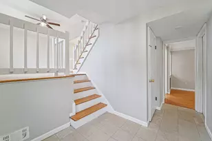 32 Waverly Dr W, Edison, NJ 08817 - Photo 5