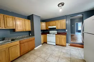 105 Wegman Pkwy, Jersey City, NJ 07305 - Photo 5