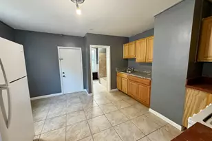 105 Wegman Pkwy, Jersey City, NJ 07305 - Photo 3