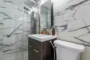 10 Huron Ave, Jersey City, NJ 07306 - Photo 15