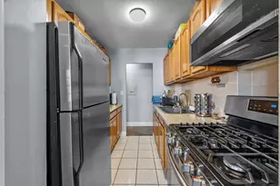 10 Huron Ave, Jersey City, NJ 07306 - Photo 7