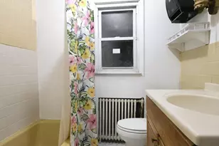 813 Montgomery St, Jersey City, NJ 07306 - Photo 5