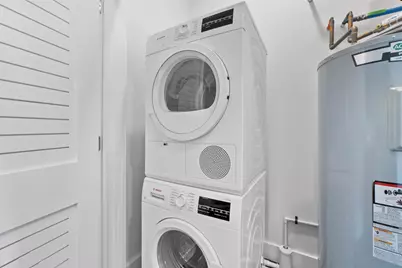 250 Avenue E #313, Bayonne, NJ 07002 - Photo 7