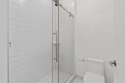 250 Avenue E #609, Bayonne, NJ 07002 - Photo 5