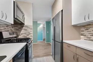 7004 Blvd E, Guttenberg, NJ 07093 - Photo 11