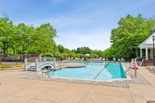 109 Shearwater Ct E, Jersey City, NJ 07305 - Photo 13