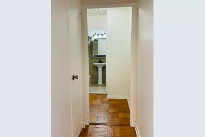 10 Huron Ave #7R, Jersey City, NJ 07306 - Photo 11