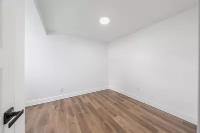 10 East 11th St, Bayonne, NJ 07002 - Photo 29