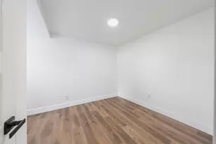 10 E 11th St, Bayonne, NJ 07002 - Photo 29