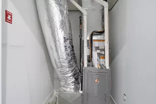 138 Weigands Ln, Secaucus, NJ 07094 - Photo 29