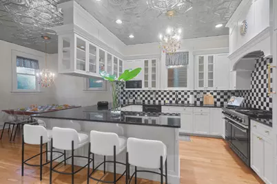 31 Hamilton Ave, Weehawken, NJ 07086 - Photo 9