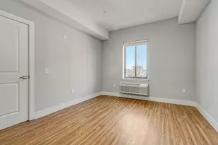 424 Whiton St, Jersey City, NJ 07304 - Photo 3