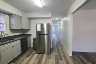 150 New York Ave, Jersey City, NJ 07307 - Photo 9