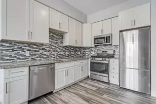 424 Whiton St, Jersey City, NJ 07304 - Photo 9