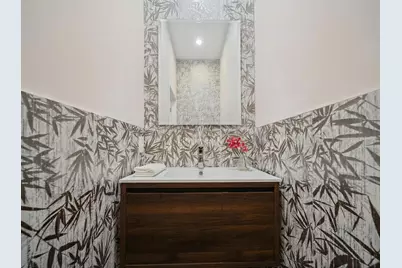 31 Graham St #2, Jersey City, NJ 07307 - Photo 5