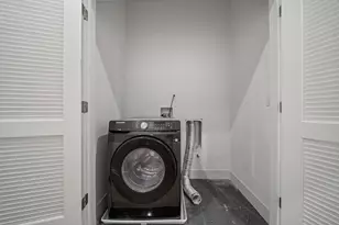 31 Graham St, Jersey City, NJ 07307 - Photo 17