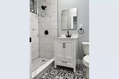 326 70th St, Guttenberg, NJ 07093 - Photo 9